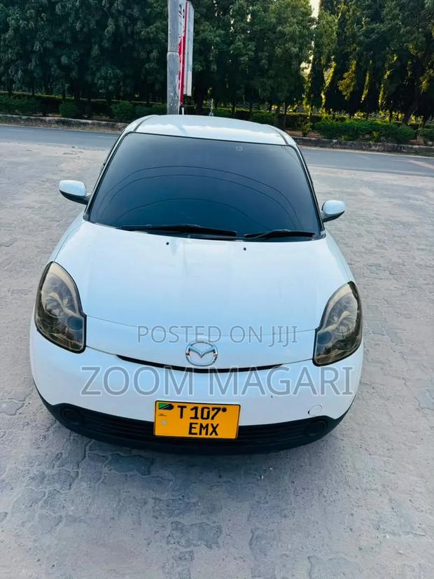 Mazda Verisa 2009 Pearl