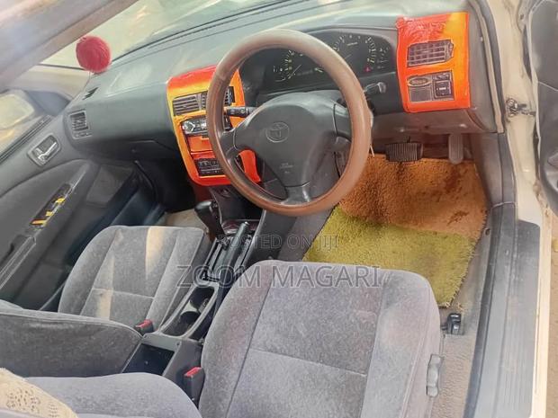 Toyota Carina 1999 White