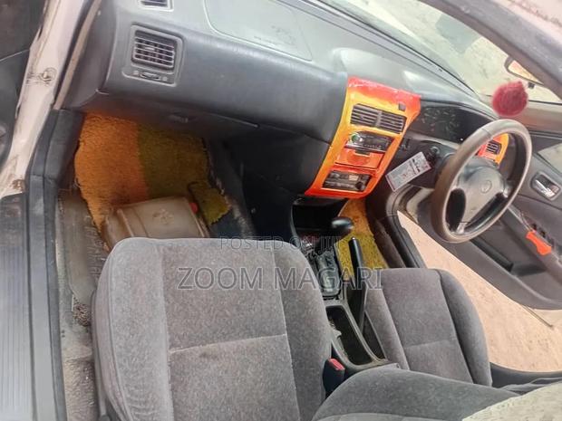 Toyota Carina 1999 White