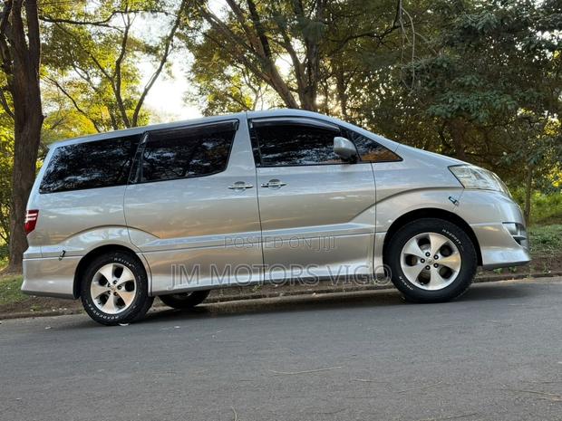 Toyota Alphard 2006 Silver