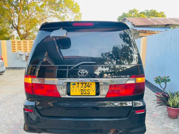 Toyota Alphard 2005 Black