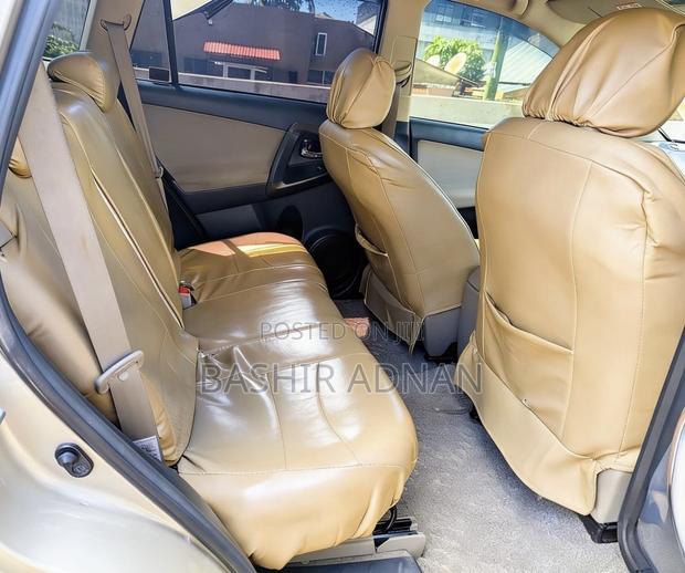 Toyota Vanguard 2009 Gold