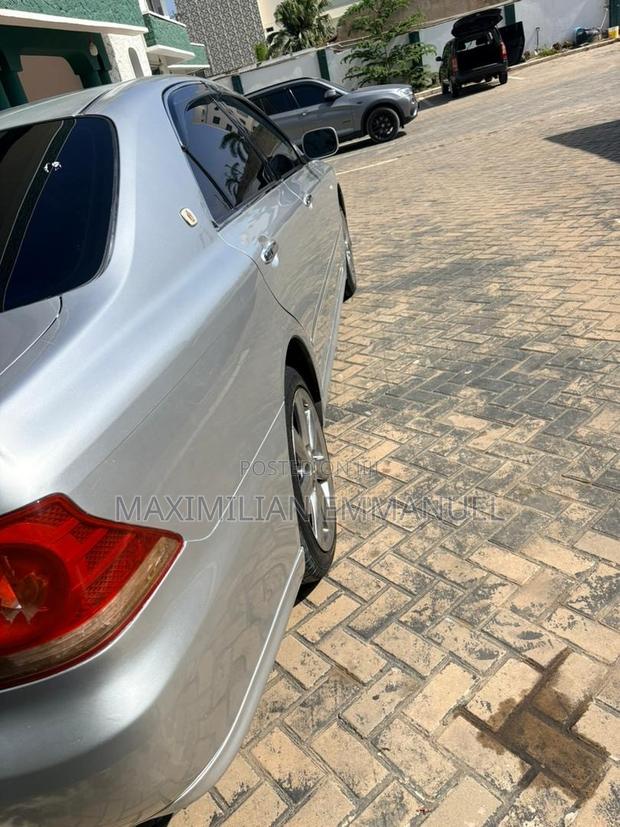 Toyota Crown 2007 Silver
