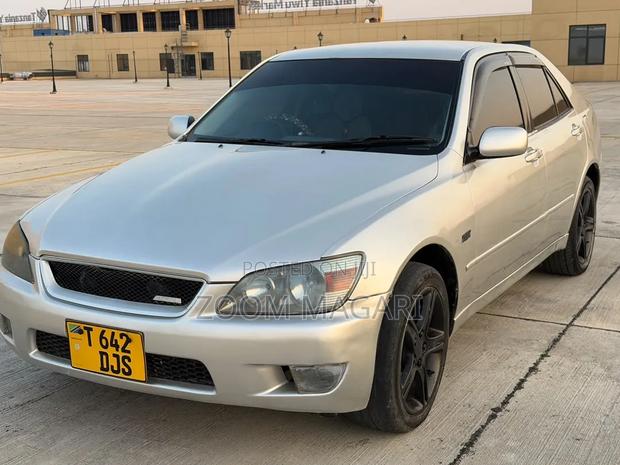 Toyota Altezza 2004 Silver