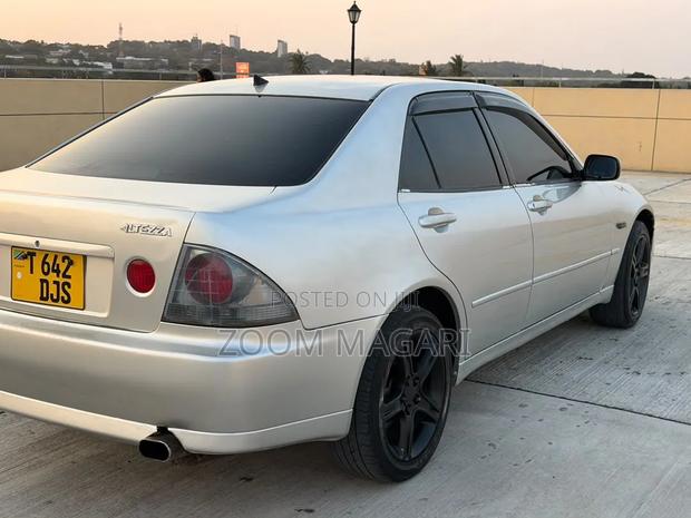 Toyota Altezza 2004 Silver