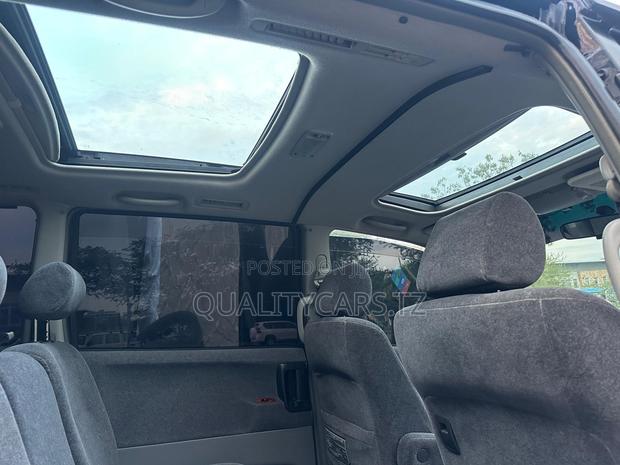 Toyota Noah 2004 Black