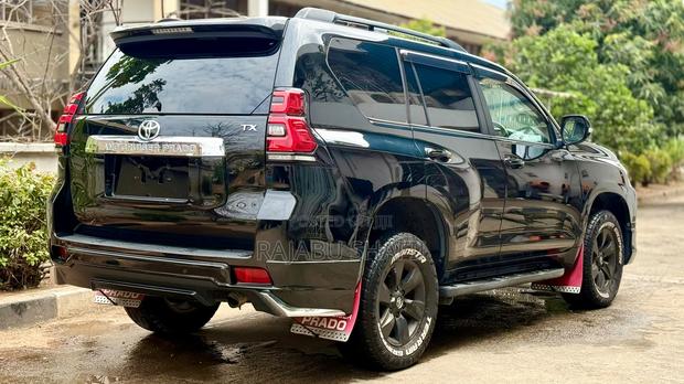 Toyota Land Cruiser Prado 3.0 172hp 2019 Black