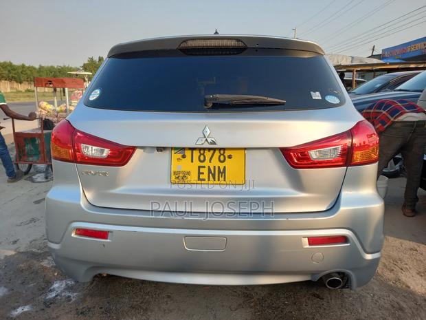 Mitsubishi RVR 2010 Silver