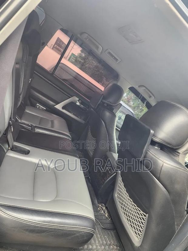 Toyota Land Cruiser 2013 Black
