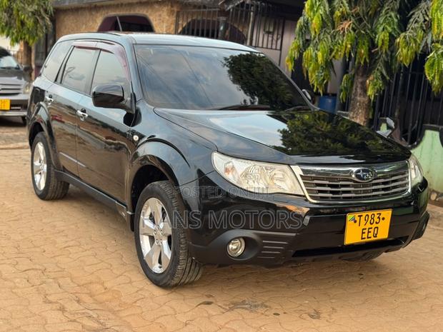 Subaru Forester 2010 Black