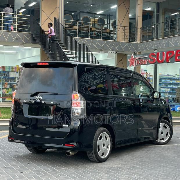 Toyota Noah 2008 Black