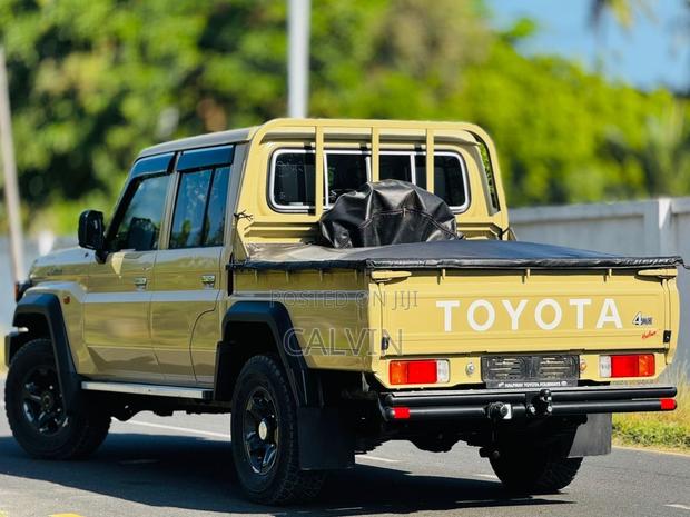 Toyota Land Cruiser 2025 Beige