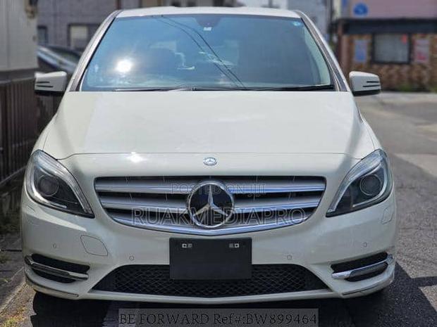 Mercedes-Benz B-Class B180 Petrol 2013 White