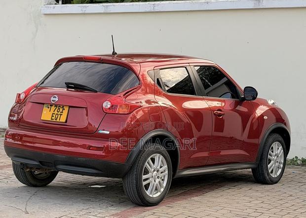 Nissan Juke 2012 Red