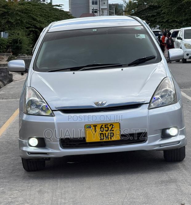Toyota Wish 2003 Silver