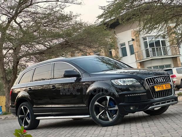 Audi Q7 2011 Black