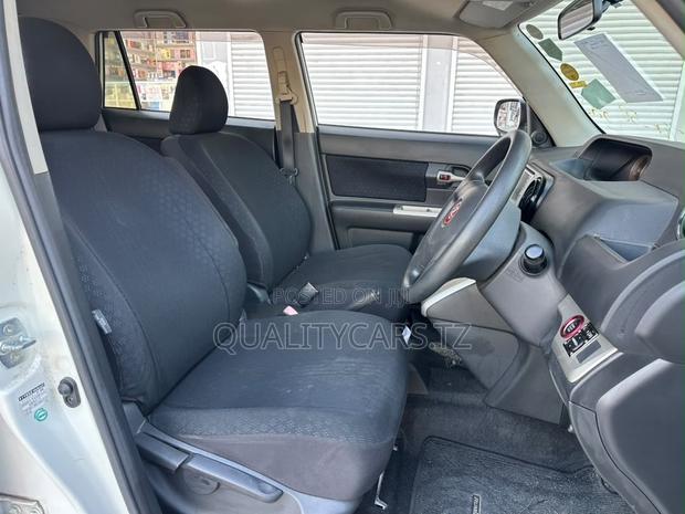 Toyota Corolla Rumion 2008 White