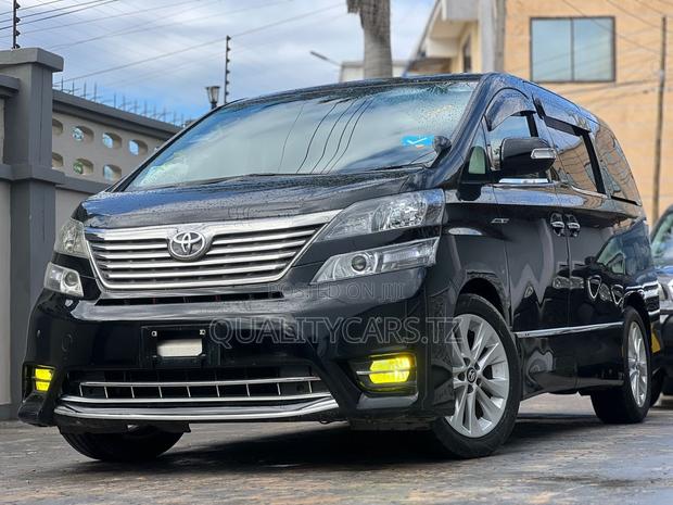 Toyota Vellfire V 2.4 FWD 7-Seater 2009 Black