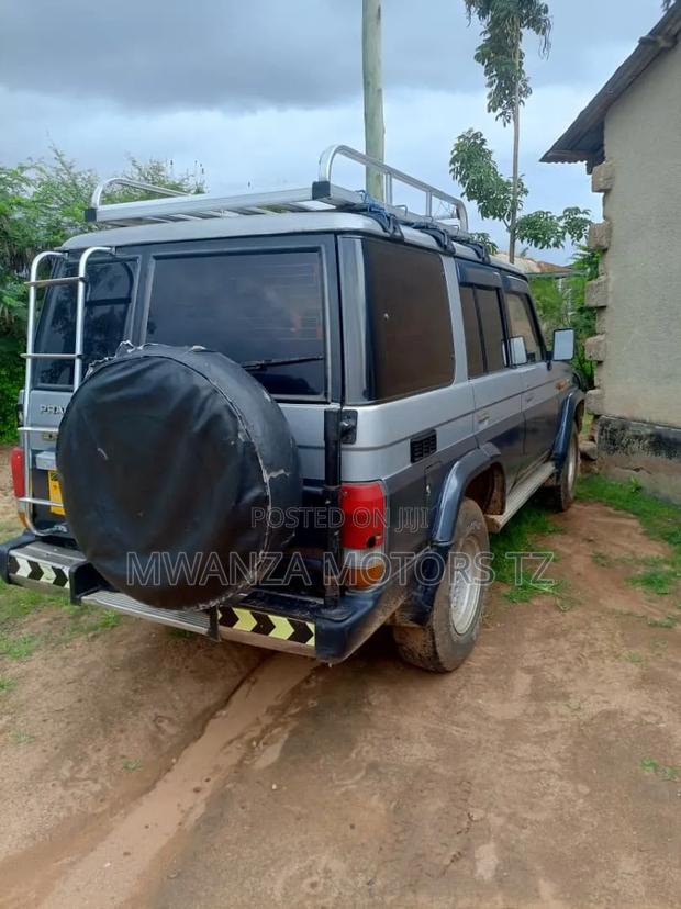 Toyota Land Cruiser Prado 1996 Silver