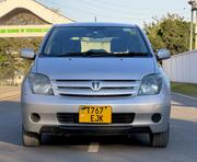 Toyota IST 2004 Silver for sale