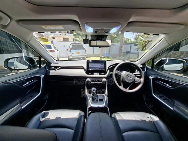 Toyota RAV4 2020 White