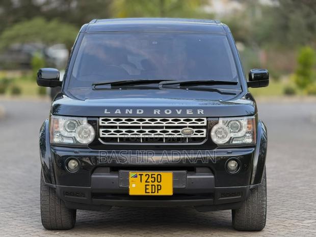 Land Rover Discovery 2012 Black
