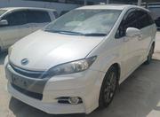 Toyota Wish 2013 White for sale