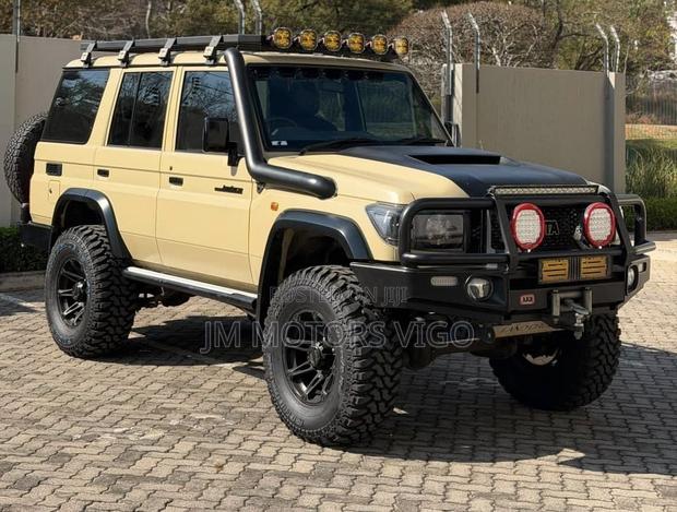 Toyota Land Cruiser 2023 Beige