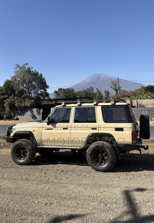 Toyota Land Cruiser 2023 Beige