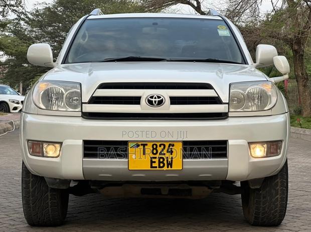 Toyota Hilux Surf 2.7 SSR 2004 White