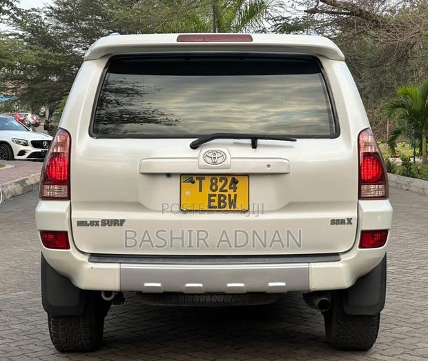 Toyota Hilux Surf 2.7 SSR 2004 White