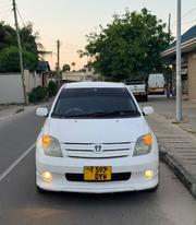 Toyota IST 2005 White for sale