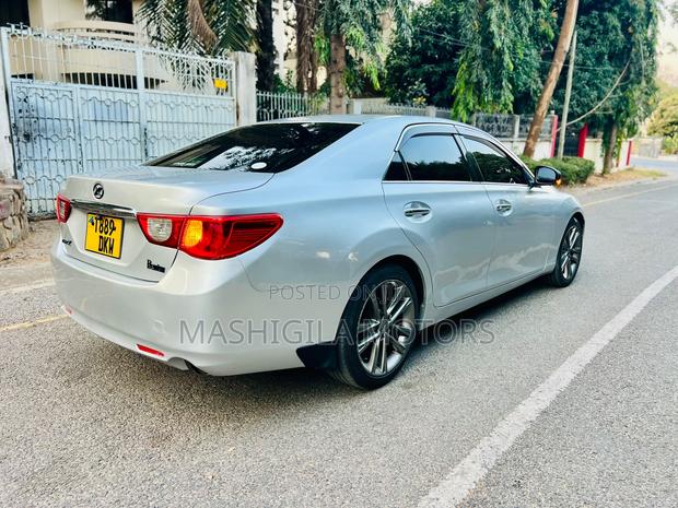 Toyota Mark X 2010 Silver