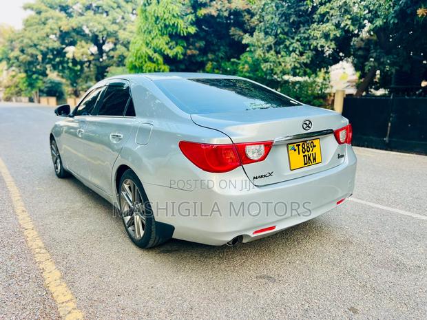 Toyota Mark X 2010 Silver