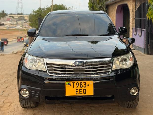 Subaru Forester 2010 Black