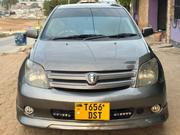 Toyota IST 2005 Gray for sale