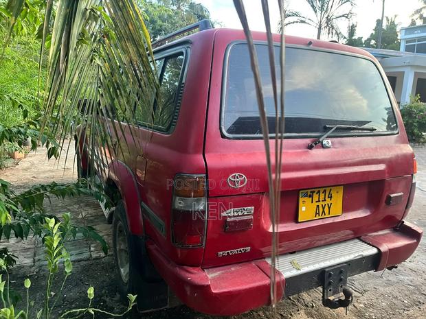 Toyota Land Cruiser 1995 Red