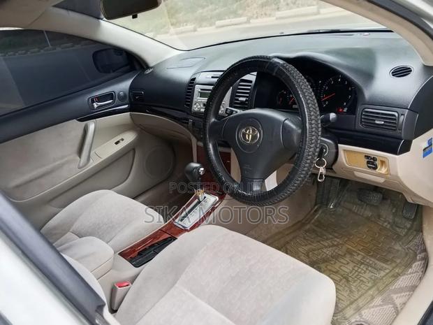Toyota Allion 2005 Silver