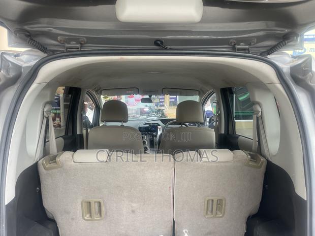 Toyota Ractis 2006 Gray