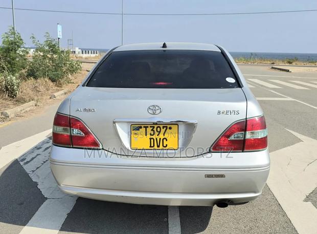 Toyota Brevis 2003 Silver