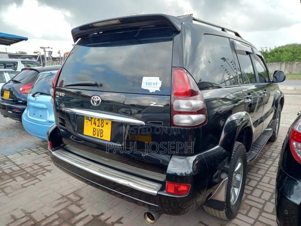 Toyota Land Cruiser Prado 2004 Black