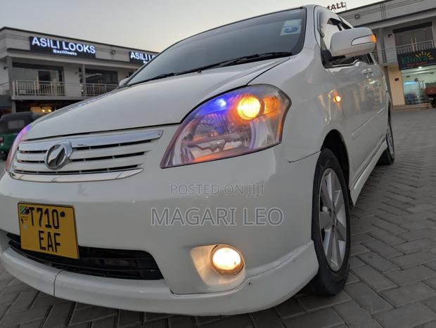 Toyota Raum 1.5 FWD 2006 Pearl