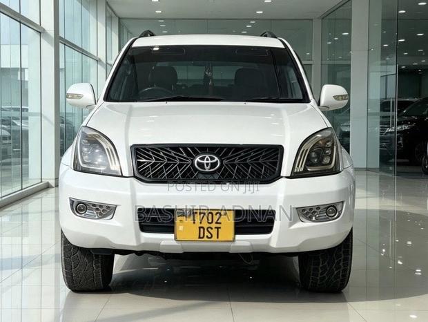 Toyota Land Cruiser Prado 2006 White