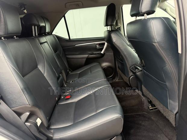 Toyota Fortuner 2024 White