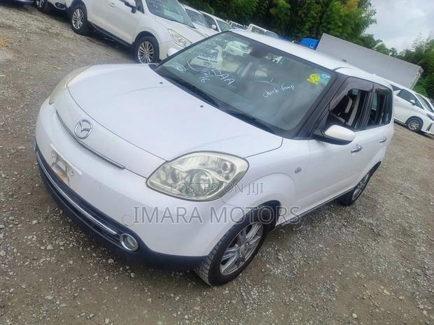 Mazda Verisa 2011 White