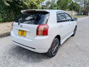 Toyota Corolla RunX 2005 White for sale