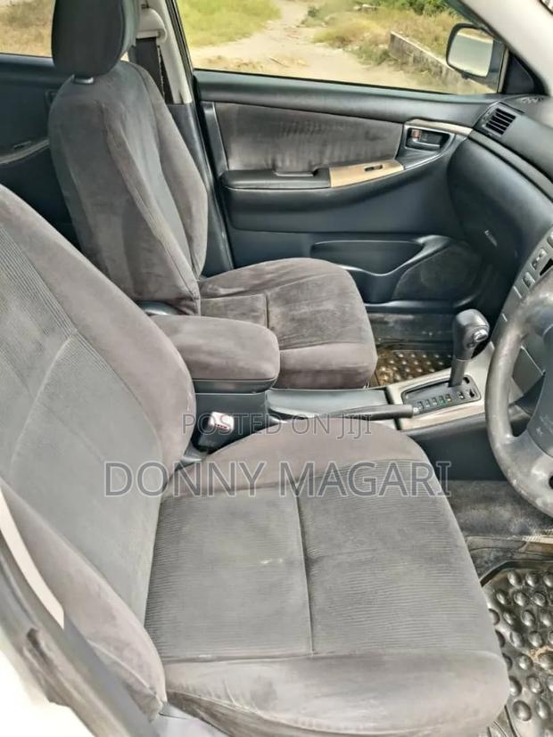 Toyota Corolla RunX 2005 White