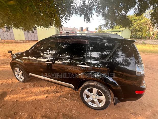 Mitsubishi Outlander 2006 Black