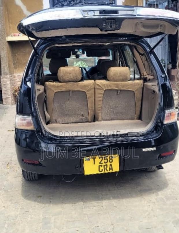 Toyota Gaia 2001 Black