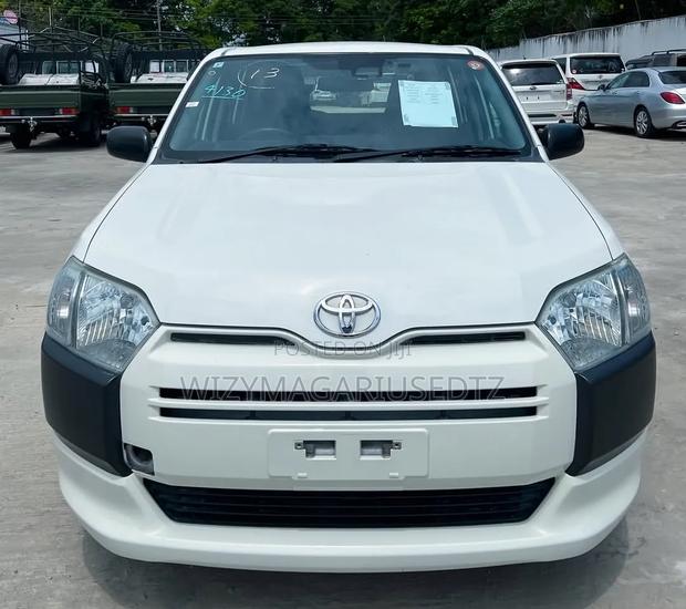 Toyota Probox 2020 Off white